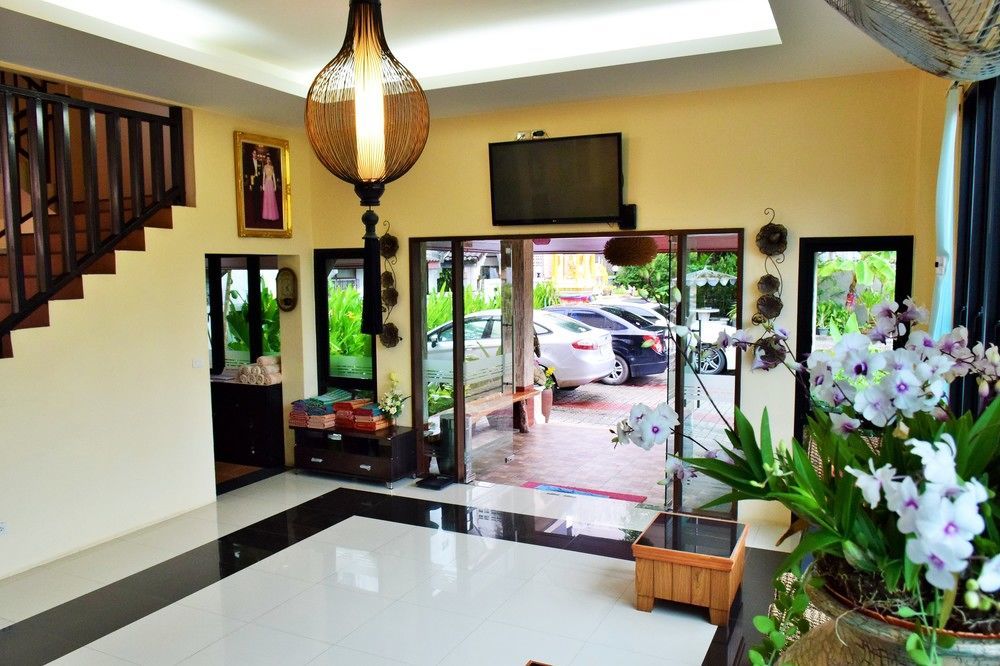 Baan Kata Maytha Karon Luaran gambar